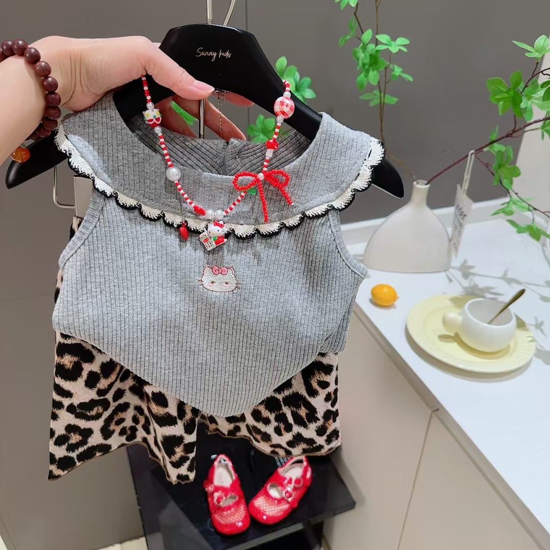 Girls' Summer Sleeveless Set, Leopard Print Shorts & Vest Two-Piece with Lace, Embroidered Cat Cartoon Leopard Print Outfit