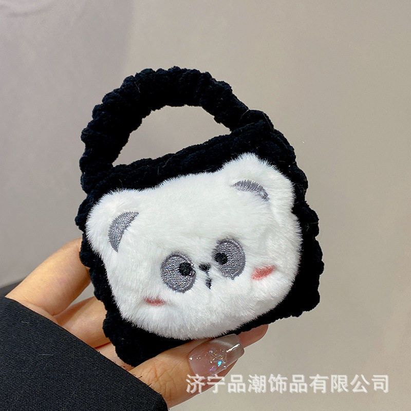 Cartoon handmade knitted small animal coin purse plush cute coin bag key bag grab doll machine gift wholesale