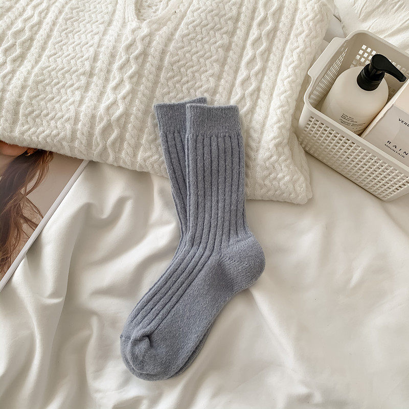 羊毛袜子女秋冬季中筒加绒加厚保暖日系纯色粗条冬天羊绒堆堆长袜