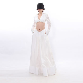 2025 New Autum Style Elegant Literary Retro Style Slim Backless Navel-Baring Long-Sleeved Long Skirt Suit for Women