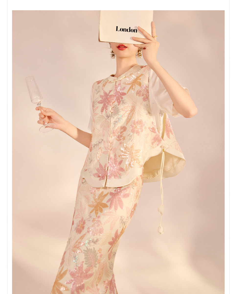 Bộ áo gilê thêu nổi tua rua và chân váy sequin nữ dáng chữ A — Váy sequin (giao hàng trong 7 ngày), Váy sequin (giao hàng trong ngày), Áo vest tua rua (giao hàng trong 7 ngày)