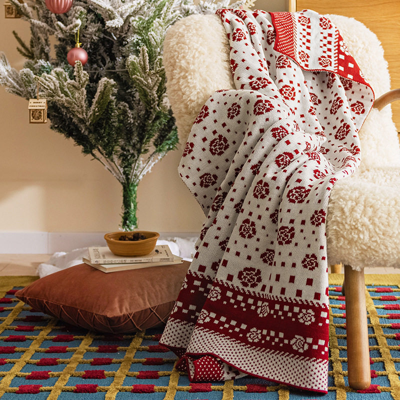 2025 New European Style Rose Blanket Thickened Warm Knitted Cover Blanket Nap Office Living Room Air Conditioner E18