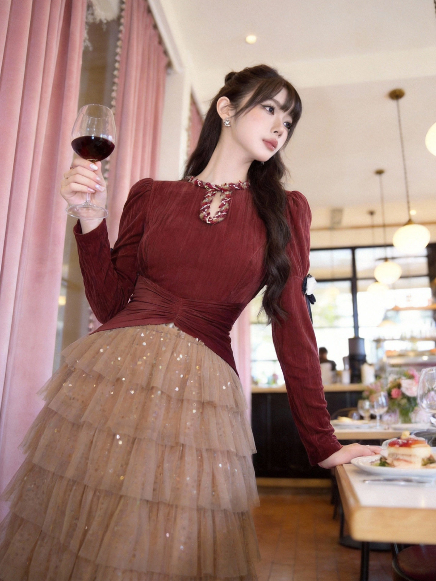 Đầm voan lưới nữ cổ tròn chiết eo khoét lỗ dáng tầng — Màu nâu cà phê