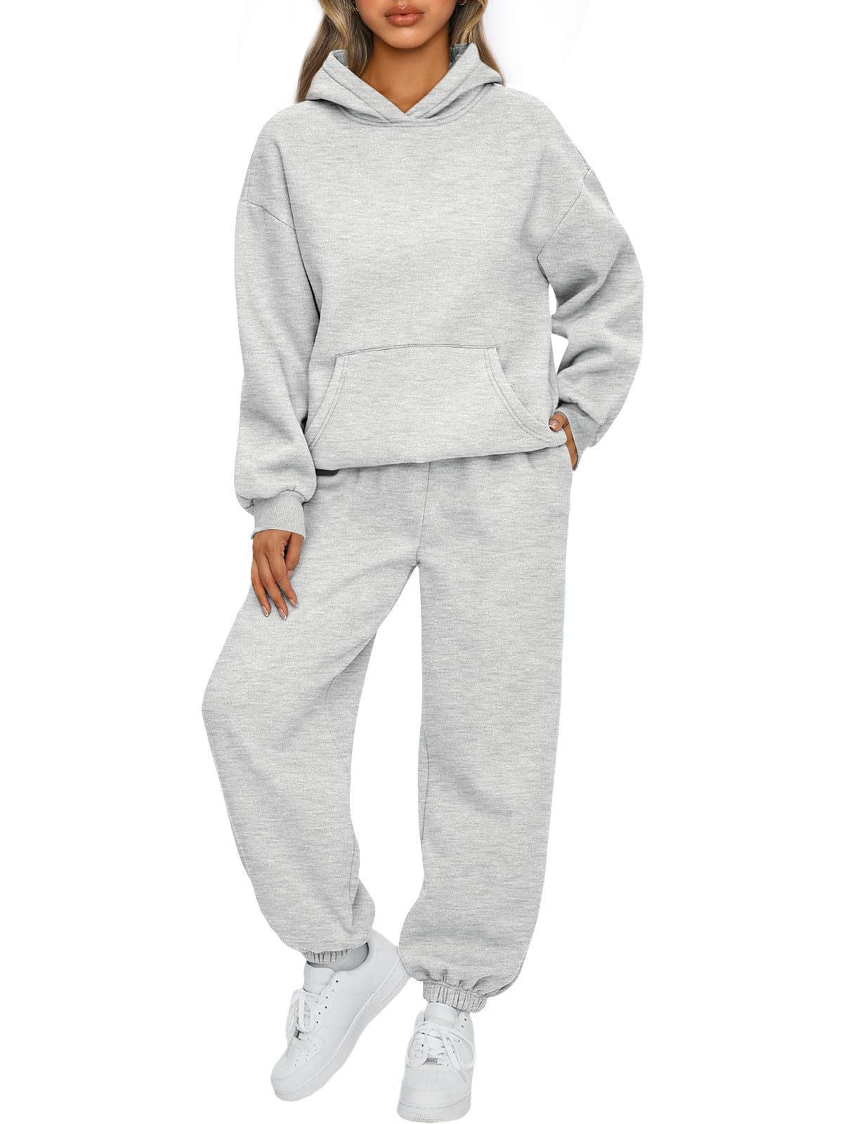 Casual Sports Hoodie and Jogger Set Solid Color Pocket Design Comfortable Fit Autumn Winter Collection Wholesale