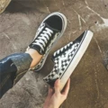 Black and White grid