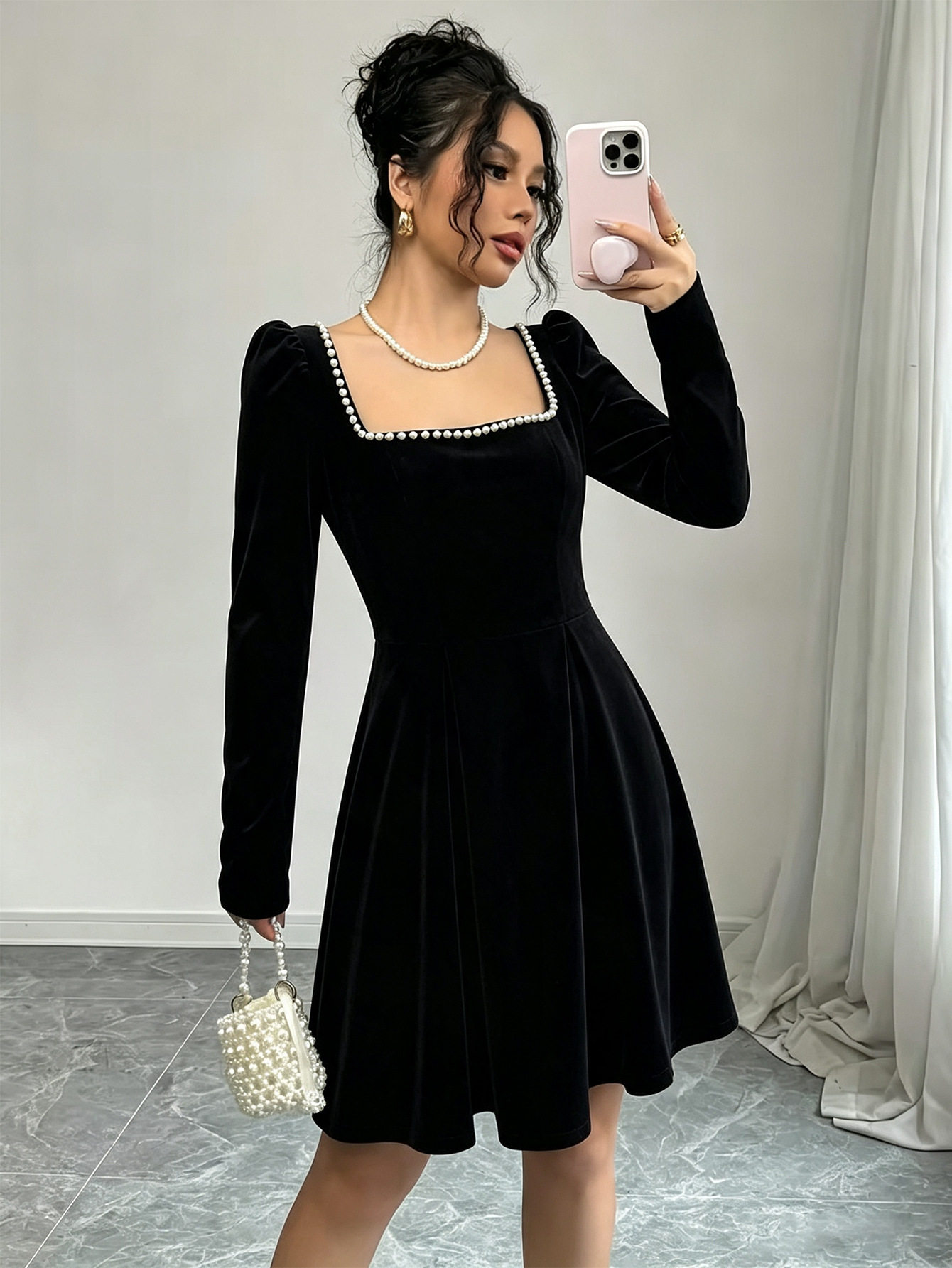 French Vintage Velvet Square Neck Dress for Women Pearl Trim Waist Cinching A Line Silhouette Elegant Evening Wear