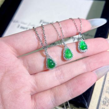 New Chinese Jade Gourd Necklace Women's Light Luxury Niche Pendant High-grade Clavicle Chain 2024 New Explosions Jewelry
