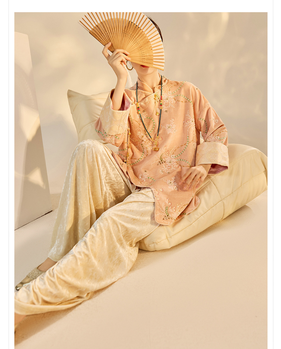 Áo khoác nữ dáng thường thêu hoa đính sequin chất liệu satin — màu hồng