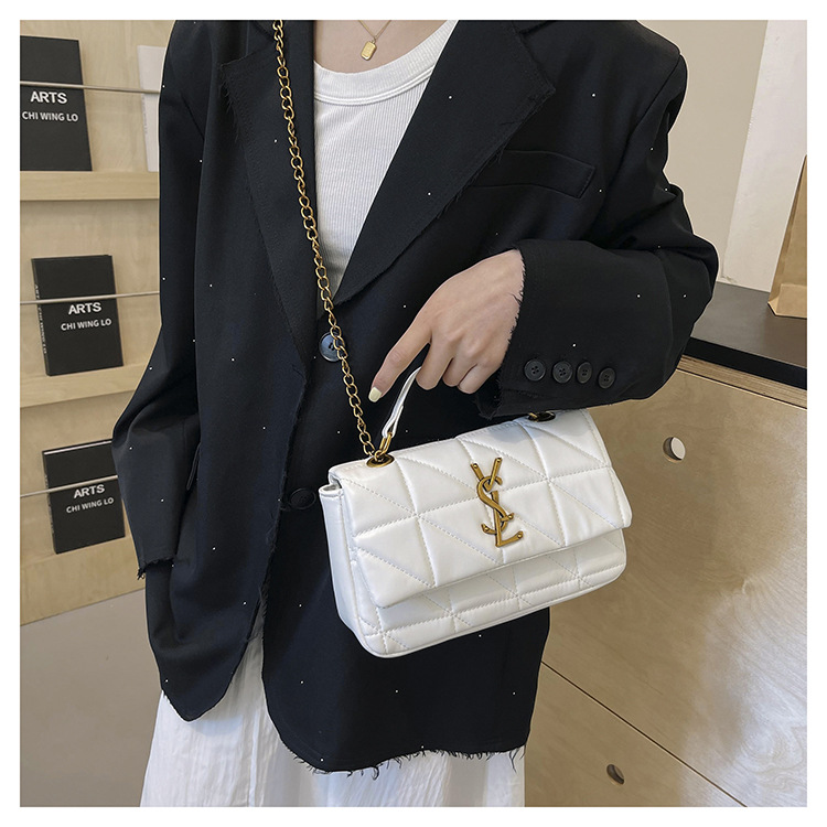 O1CN01DHdBKU232HUTjRT2g !!2215817057197 0 cib