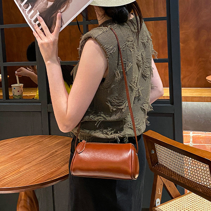 Túi Xách Nữ Chất Liệu Da Bò