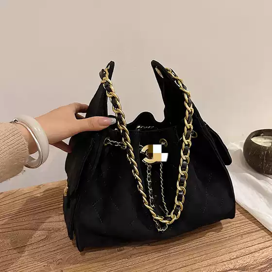 Cross border high-end retro small fragrant style diamond grid chain tote bag for women, large capacity tote bag, hand-held bill of lading shoulder bag