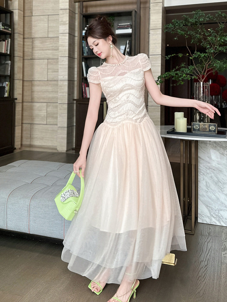 Đầm nữ ren lưới phối eo giả hai lớp xòe bồng tay ngắn — [Màu hồng đào]
