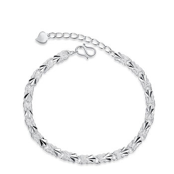 Silver-Plated Four-Leaf Clover Bracelet for Women, Lucky Heart Silver-Plated Bracelet, Adjustable Silver-Plated Bracelet, Heart-Shaped 520 Gift