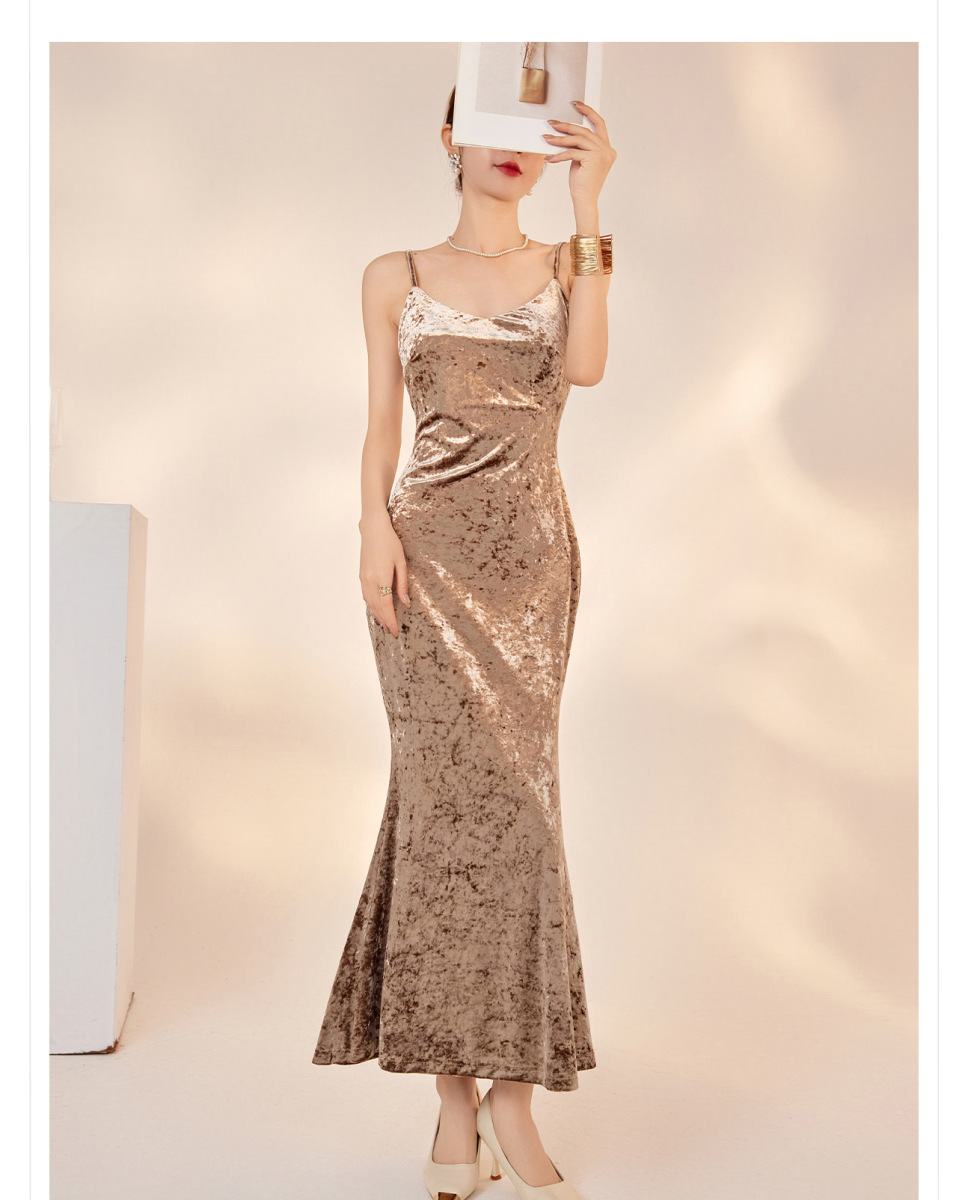 Đầm dây hai quai dáng chữ A dài, thiết kế tối giản màu trơn — Bột sương đào (giao hàng trong 7 ngày), Burgundy (giao hàng trong 7 ngày), Đen Obsidian (Tóc 7 ngày), Màu đen Obsidian (phát hành cùng ngày)
