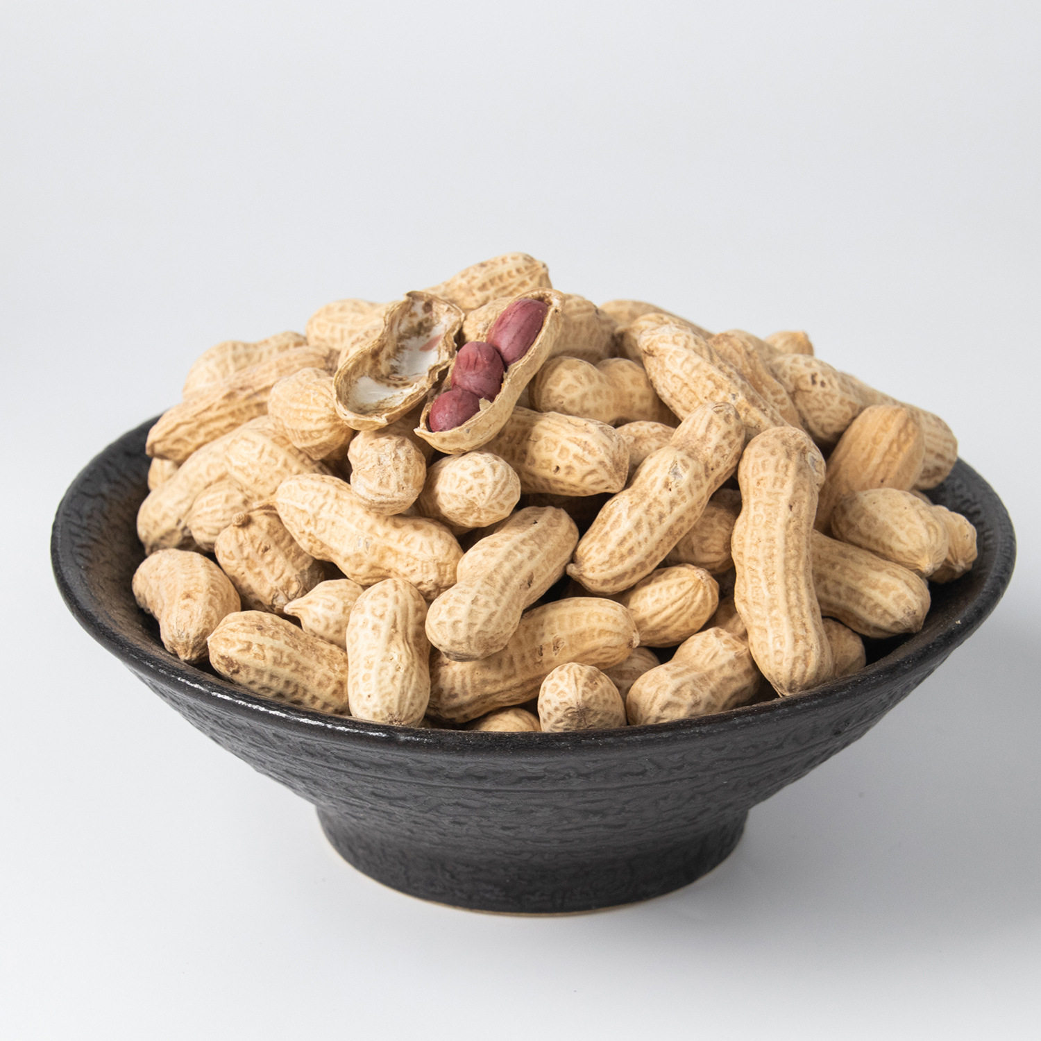 Fujian Longyan wet roasted peanuts wet roasted process to retain the fragrant crispy snacks of peanuts peanuts