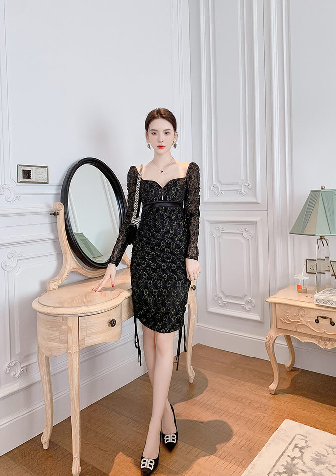 Váy Ôm Body Nữ Ren Lưới Tay Phồng Cổ Tim Dây Rút Màu Đen chi tiết 9