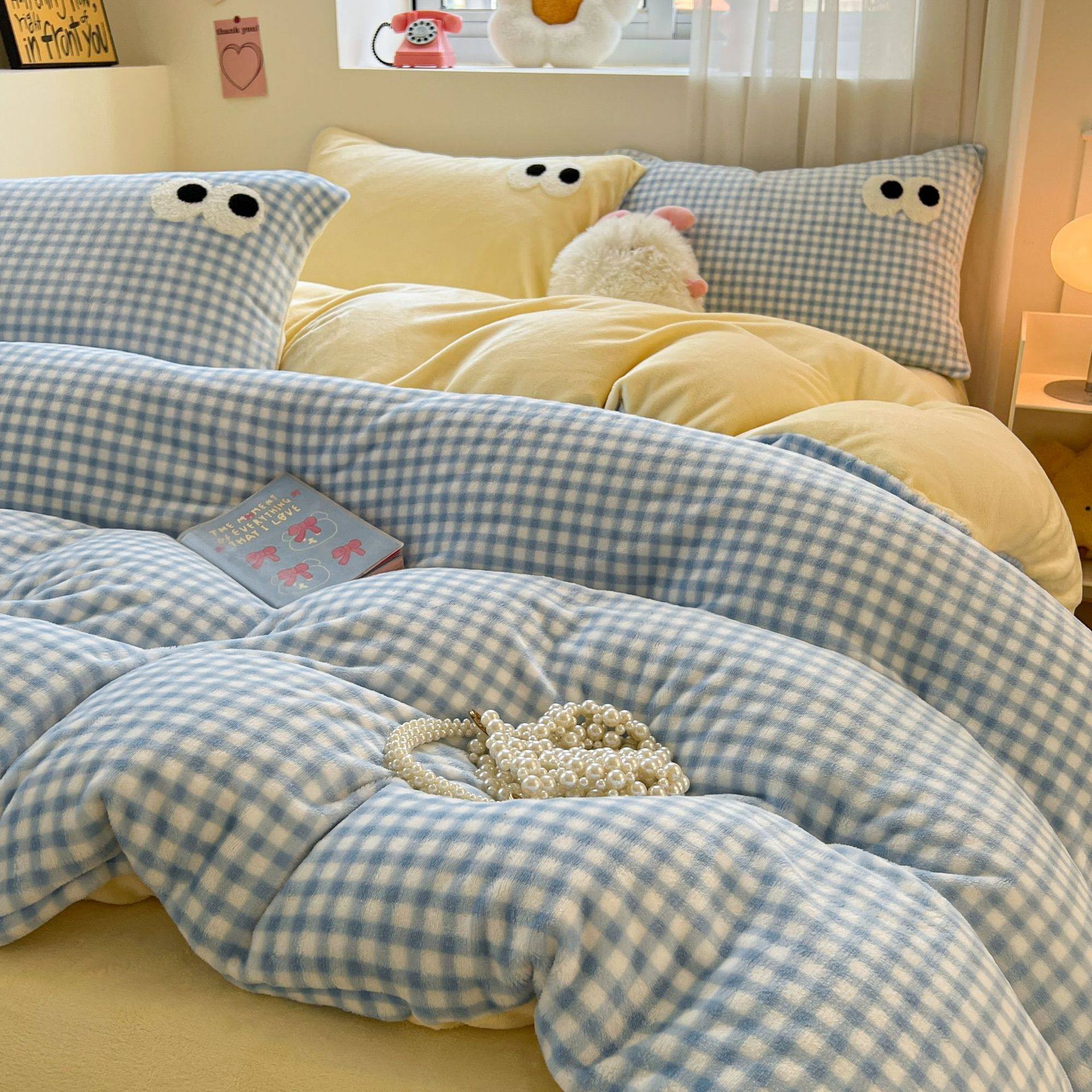 Winter Milk Velvet Four-Piece Set Pure Color Thickeneded Coral Velvet Double-Sided Fleece-Lined Quilt Cover Flannel Bed Three-Piece Set