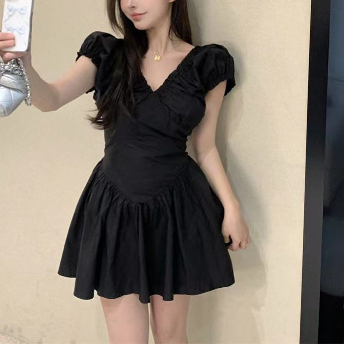 Black V Neck Backless Dress for Women Elegant Design with Pleated Skirt Summer Fashion