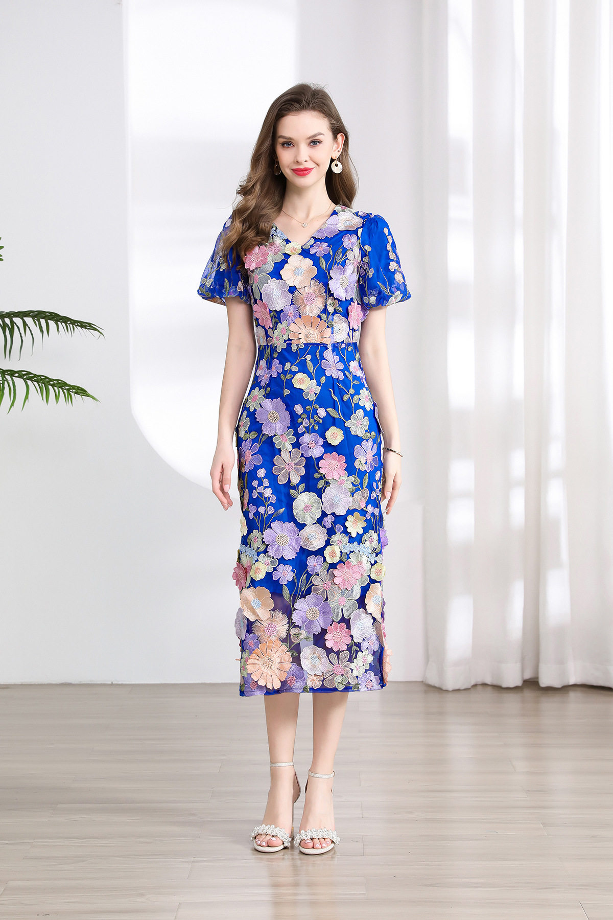 V Neck Short Sleeve Bodycon Lace Dress with 3D Floral Design Elegant Party Style Available for Wholesale