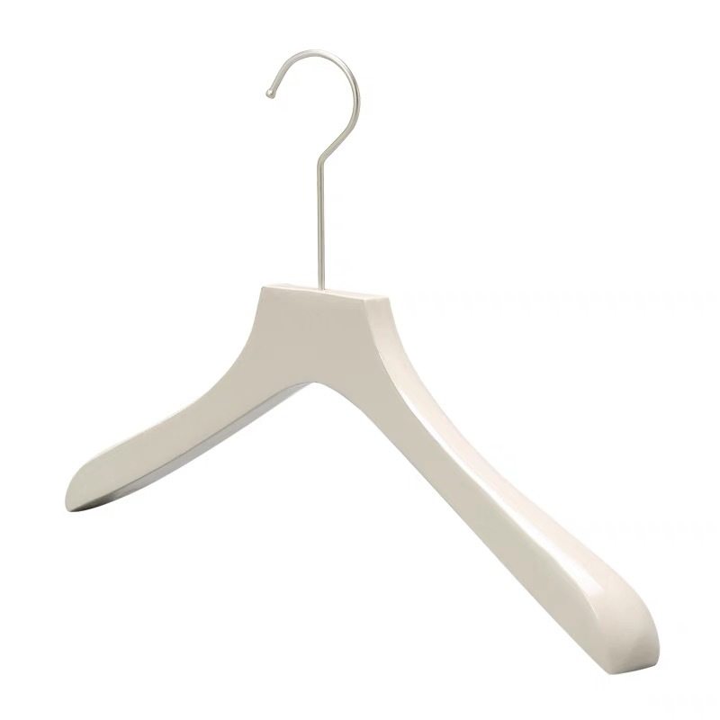 Clothing Store Hangers with Engraved Letters, Solid Wood Non-Slip Hangers for Women's Clothing Stores, Wholesale Seamless Pants Racks, Wooden Drying Racks, Internet-Famous