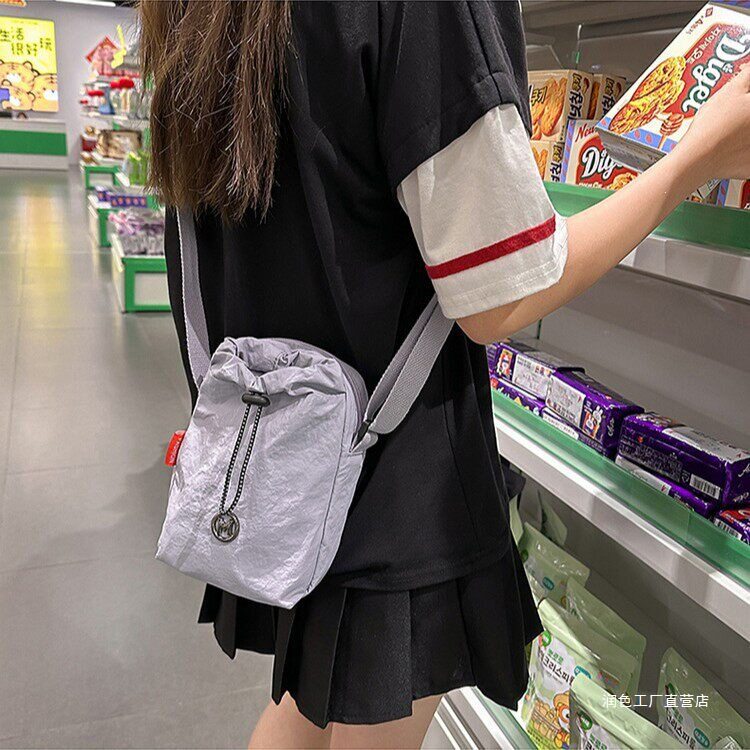 公司活动宣传品印字春季户外斜挎包定zhlogo送客户伴手礼健身运动