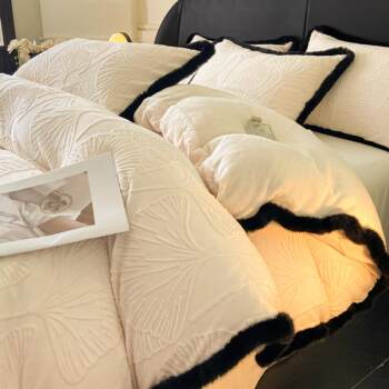 2024 new class A rabbit fur lace carved milk velvet four-piece set