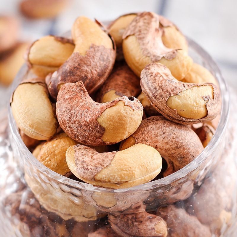 New Arrival Purple Cashew Nuts with Skin, Large Nuts, Roasted Seeds, Casual Office Snacks