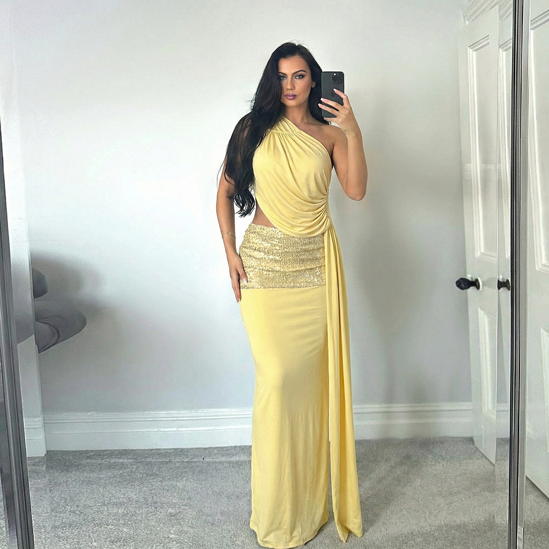 Sleeveless Sequin Trimmed Dress Sexy Backless Design Asymmetrical Neckline Solid Color Spring Fashion for Women OEM