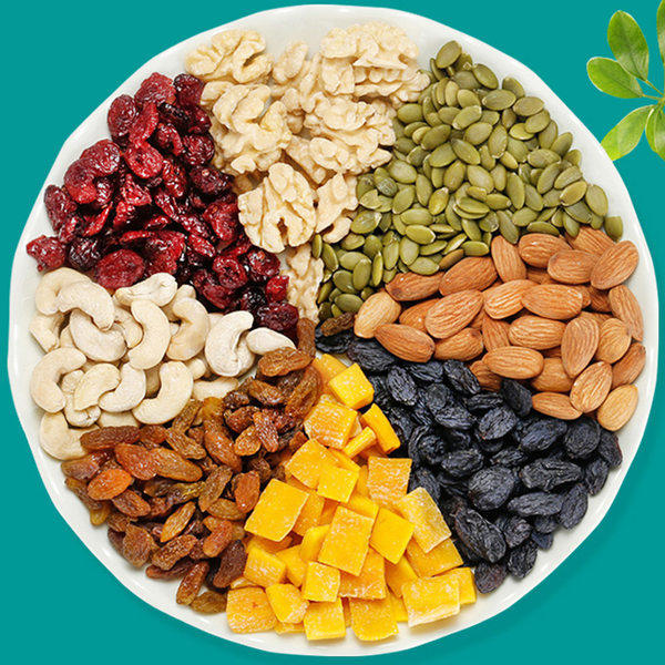 Daily Nuts and Dried Fruits 8 Types Mixed Small Packages Nut Snacks for Pregnant Women and Children Popular Snack Gift Pack