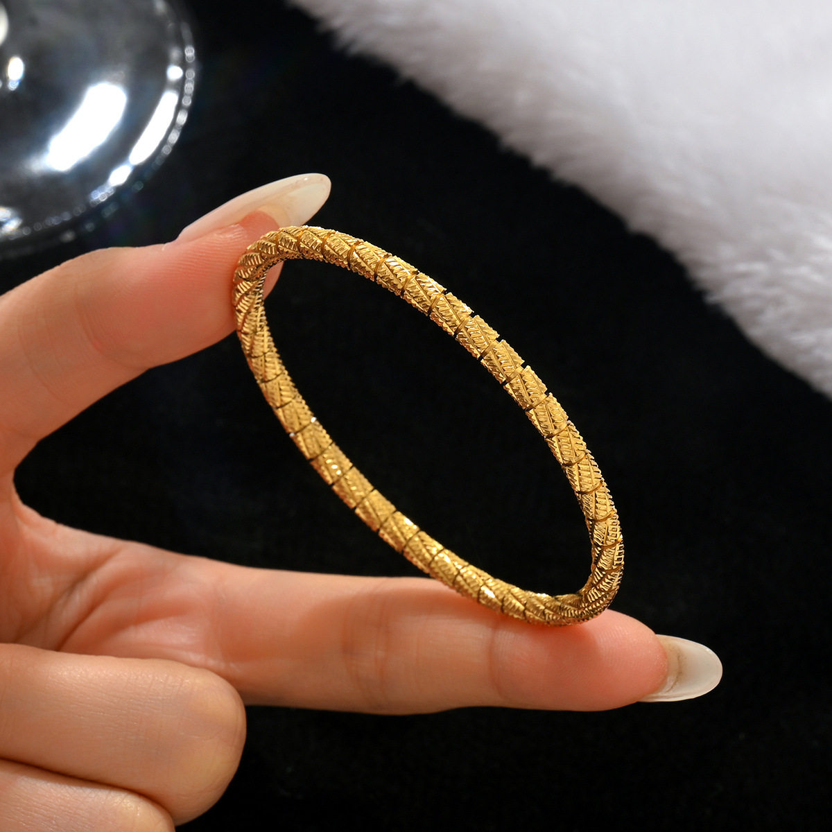 欧美热卖时尚不锈钢金色手镯不易褪色18K不锈钢首饰gold bangles