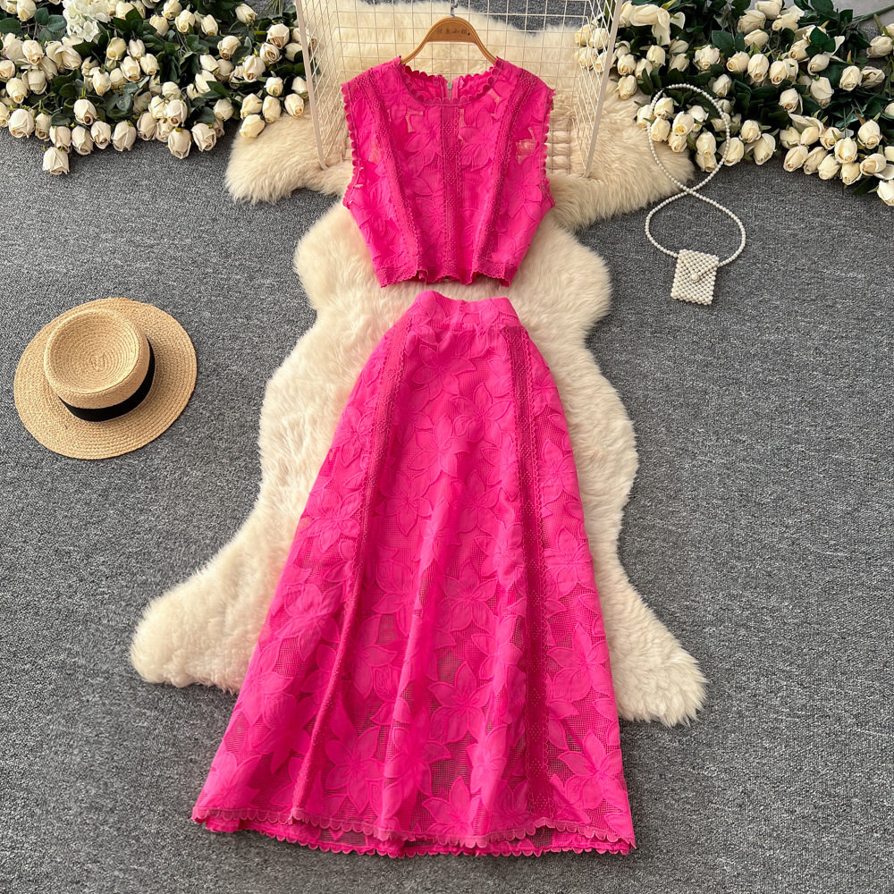 French Style Autumn Outfit Elegant Sleeveless Lace Embroidered Top with High Waisted Skirt Set Perfect for Casual or