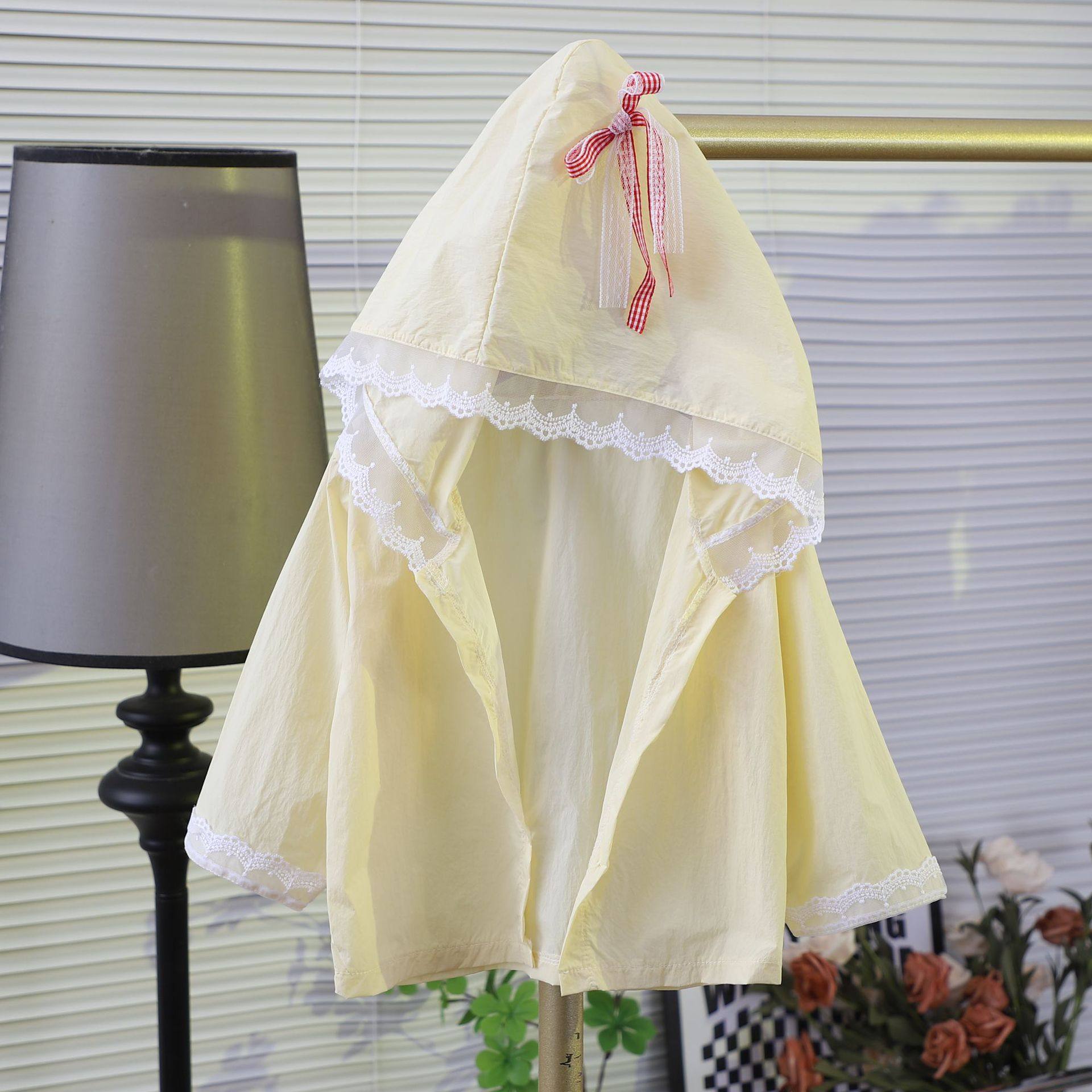 Girls' Summer Sunscreen Jacket, New Style, Lightweight Breathable Sun-Protective Coat with Lace Bow & Hood