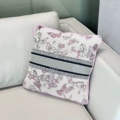 Rouge butterfly pink