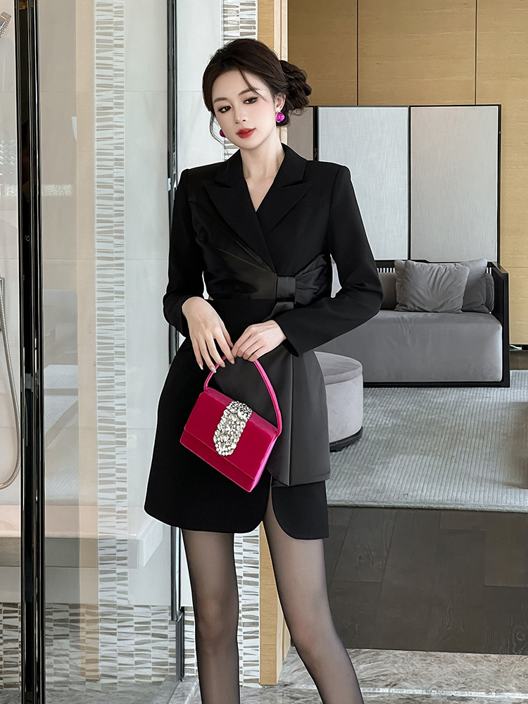 Đầm vest nữ dáng ôm cổ vest dài tay khoét eo thắt nơ — Màu đen
