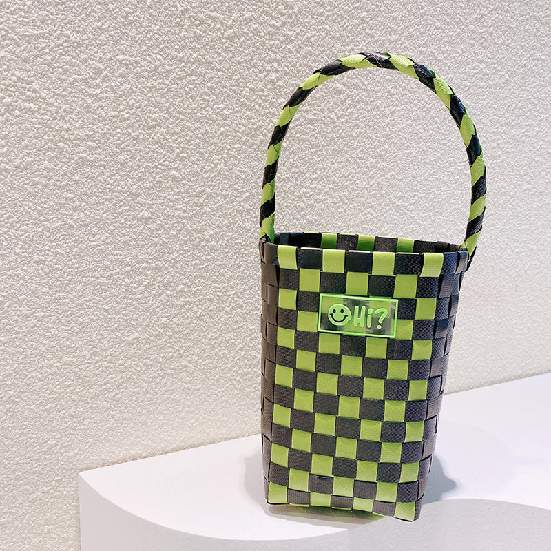 17.a 03トランペットのバケツのアルファベットの緑と黒の色合わせの編み物バッグ