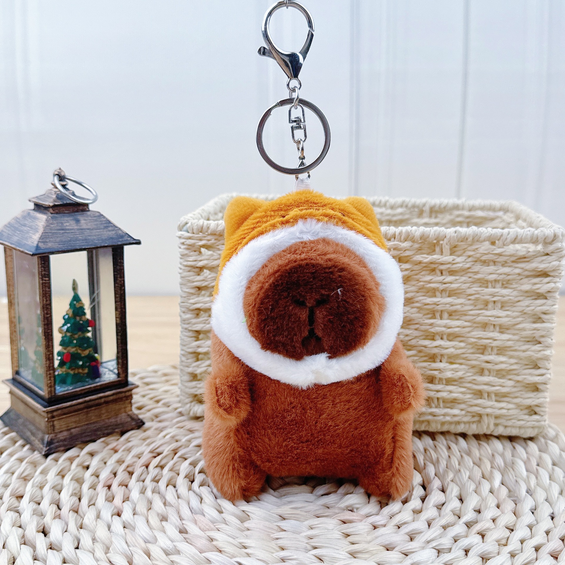 可爱卡皮巴拉公仔水豚鼠毛绒玩具玩偶钥匙扣书包挂件抓机娃娃批发