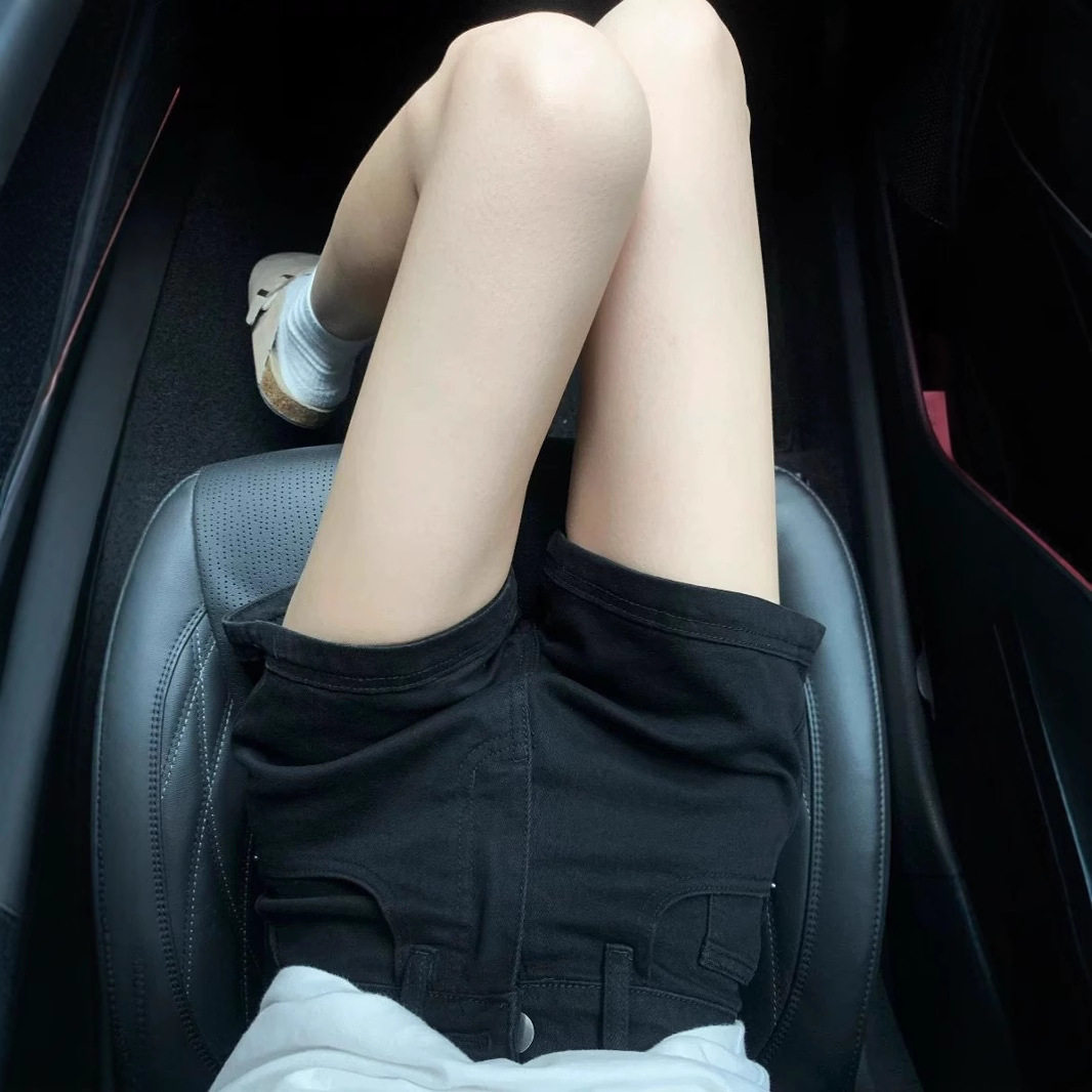 High Waisted Black Denim Shorts Slim Fit Versatile Casual Style Summer Essential for Women Wholesale Available