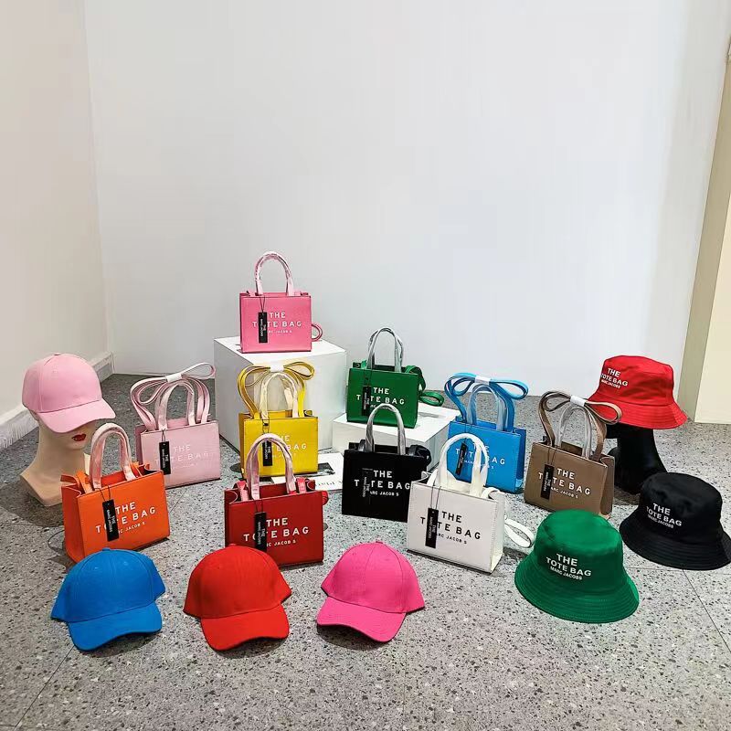 Bags Handbags 2022Summer New Portable Tottenham Bag woman Cross-border Trend Shoulder oblique Satchel TheToteBags  包包女包2022夏新款手提托特包女跨境潮流单肩斜挎包TheToteBags Bags Handbags 2022Summer New Portable Tottenham Bag woman Cross-border Trend Shoulder oblique Satchel TheToteBags 