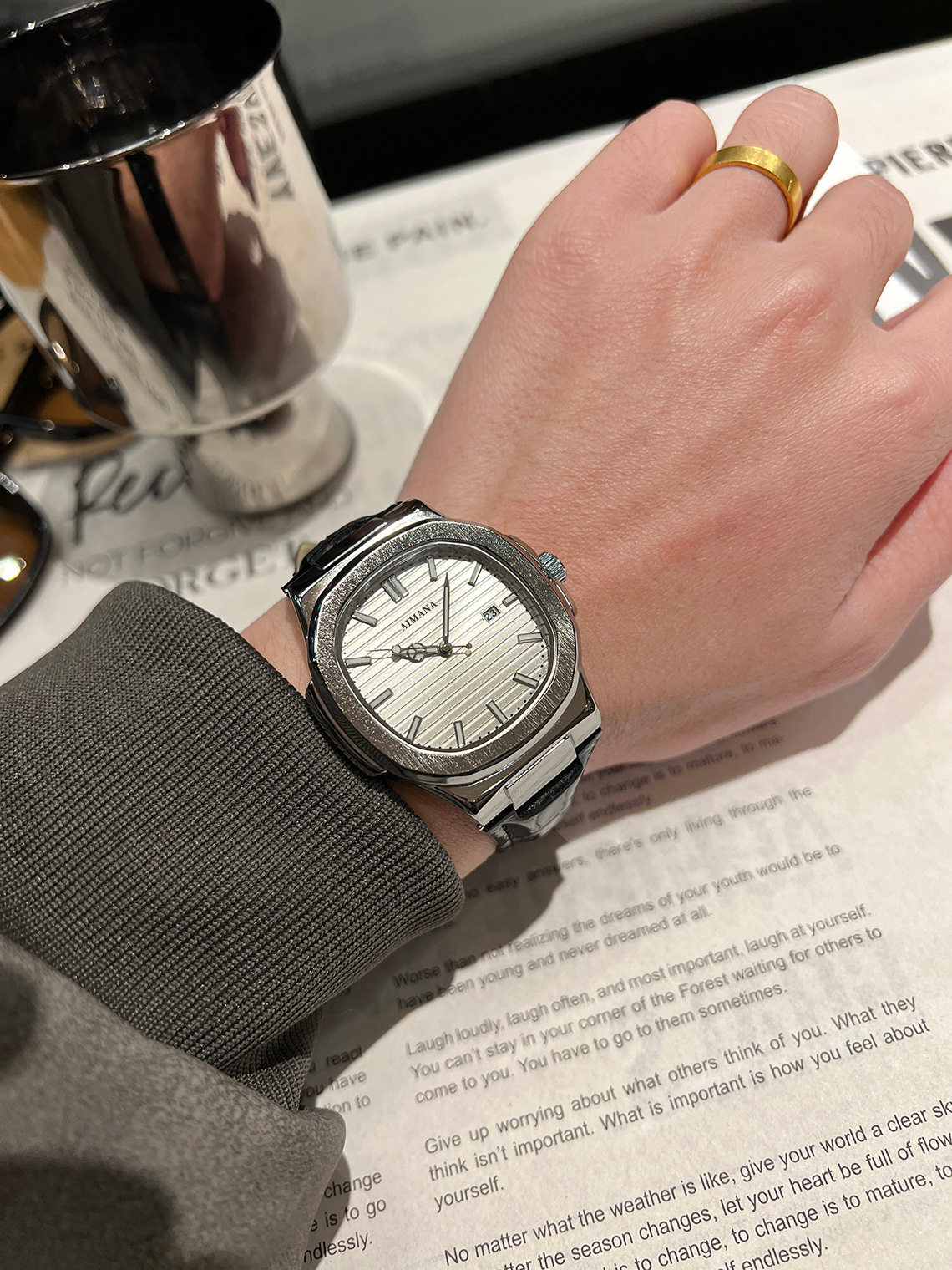 O1CN01Dujsfn1Z6v5DYtW9K !!2219695973146 0 cib