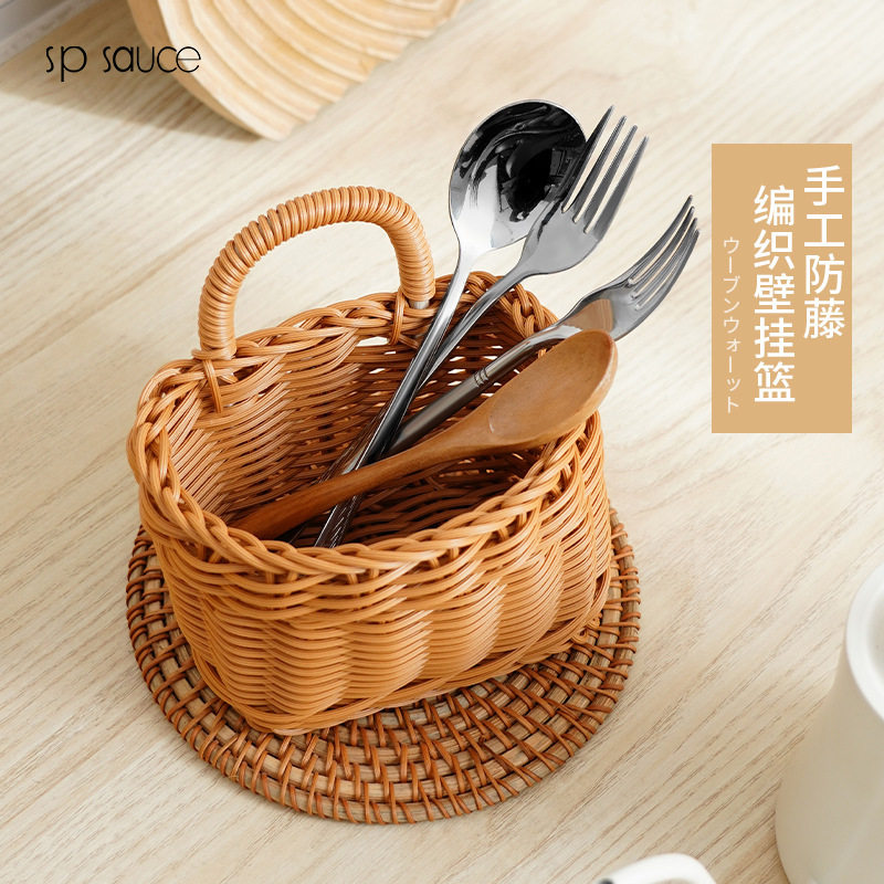 Ginger and Garlic Storage Basket Kitchen Small Hanging Basket Wall Storage Basket for Scallion Ginger and Garlic Hand-woven Basket