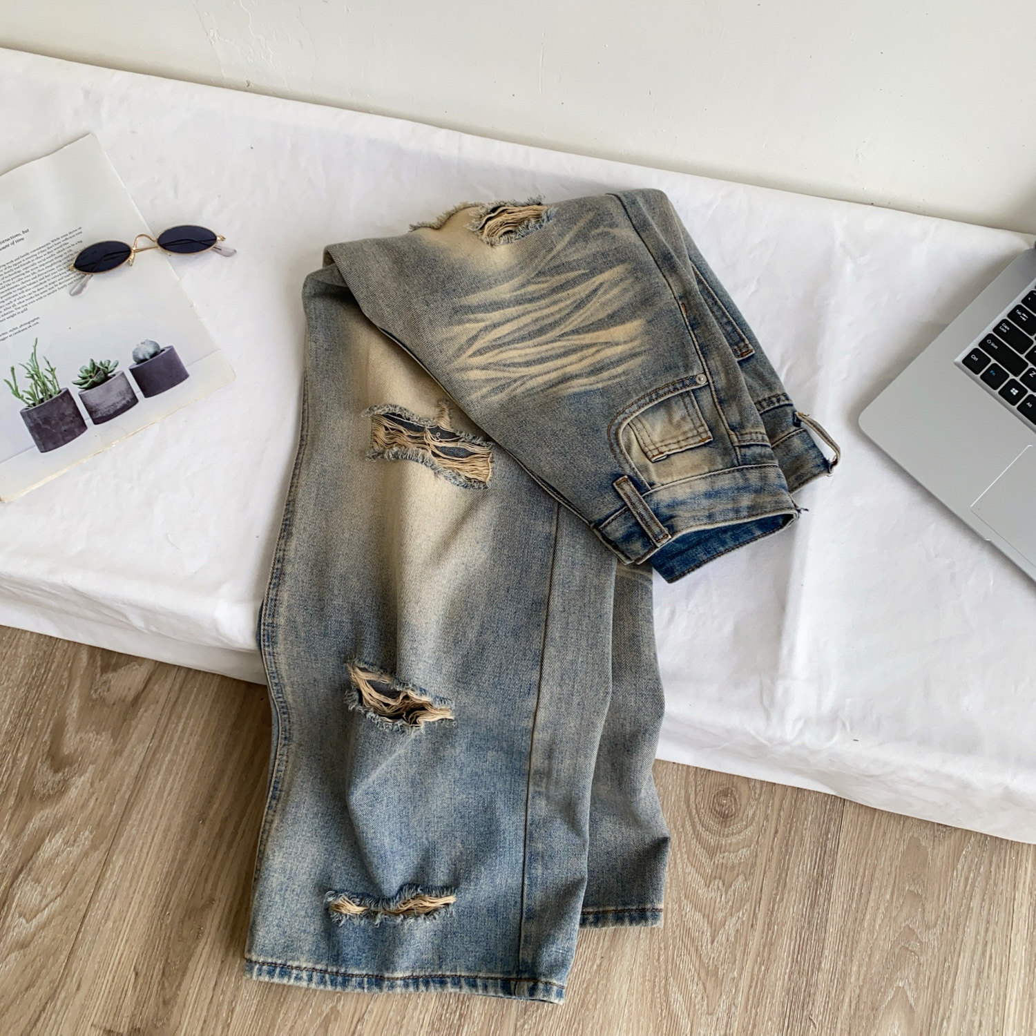 High Waisted Ripped Jeans for Women Loose Fit Vintage Style Casual Fashion All Seasons Wholesale Available