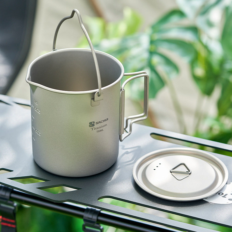 Outdoor Pure Titanium Cup Hanging Pot Foldableing Handle Travel Camping Pot Single Lunch Box with Lid 750ml Instant Noodles Lightweight