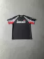 890 black/t-shirt