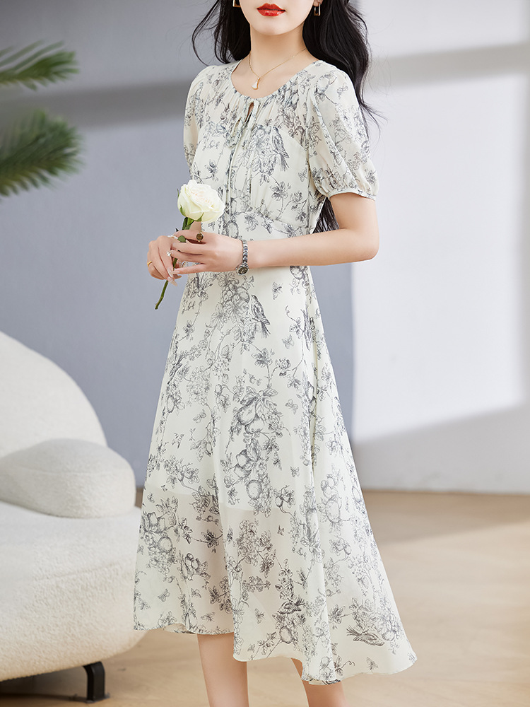 (Mới) Mã K3678 Giá 1590K: Váy Đầm Liền Thân Nữ Hatdi Dáng Chữ A Hàng Mùa Hè Họa Tiết Hoa Thoáng Khí Trông Trẻ Hơn Tuổi Thời Trang Nữ Chất Liệu G04 Sản Phẩm Mới, (Miễn Phí Vận Chuyển Toàn Quốc).
