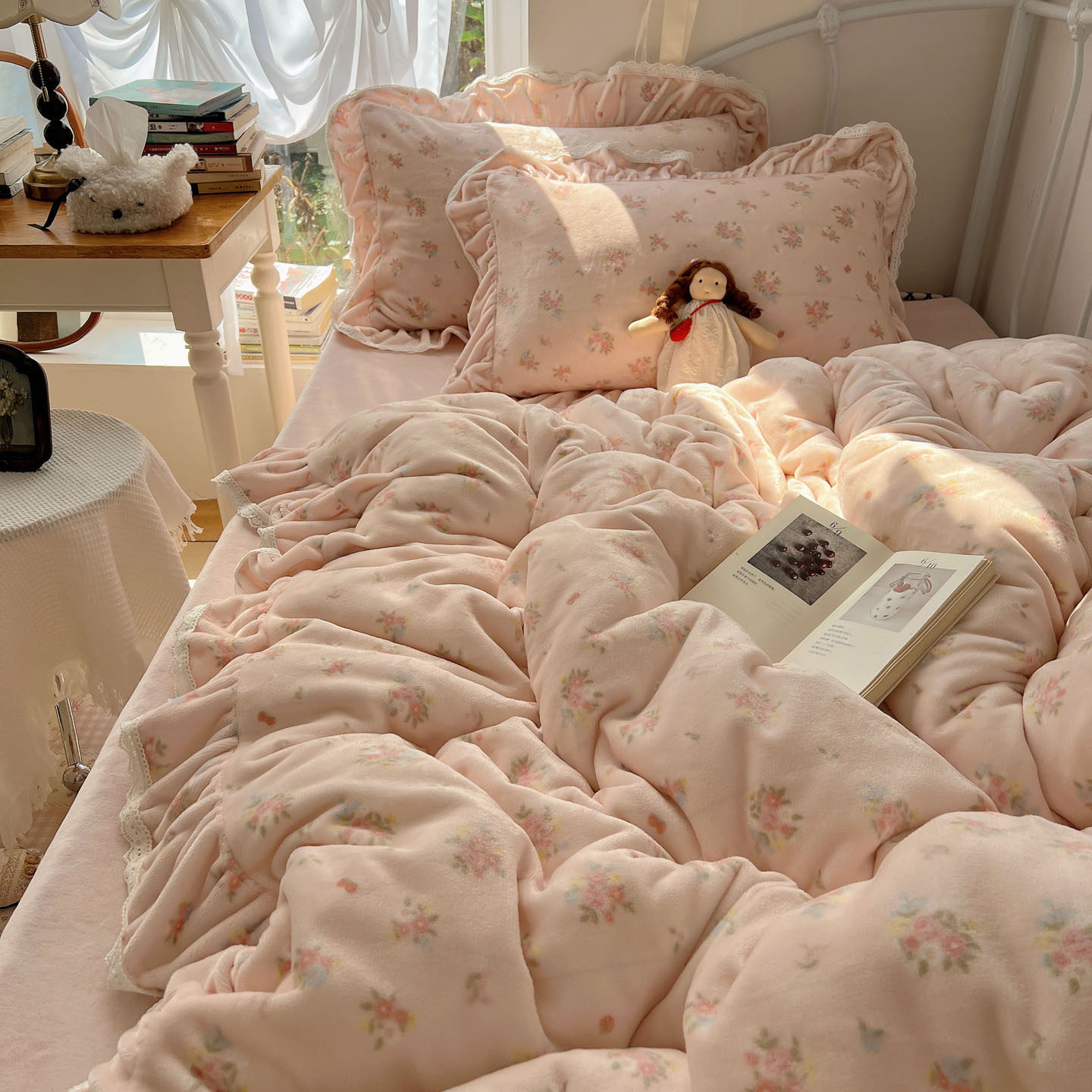 Class a Thickeneded Milk Velvet Four-Piece Set Double-Sided Coral Velvet Flannel Quilt Cover Bed Sheetss Winter Bedding Bed Sheetss 4