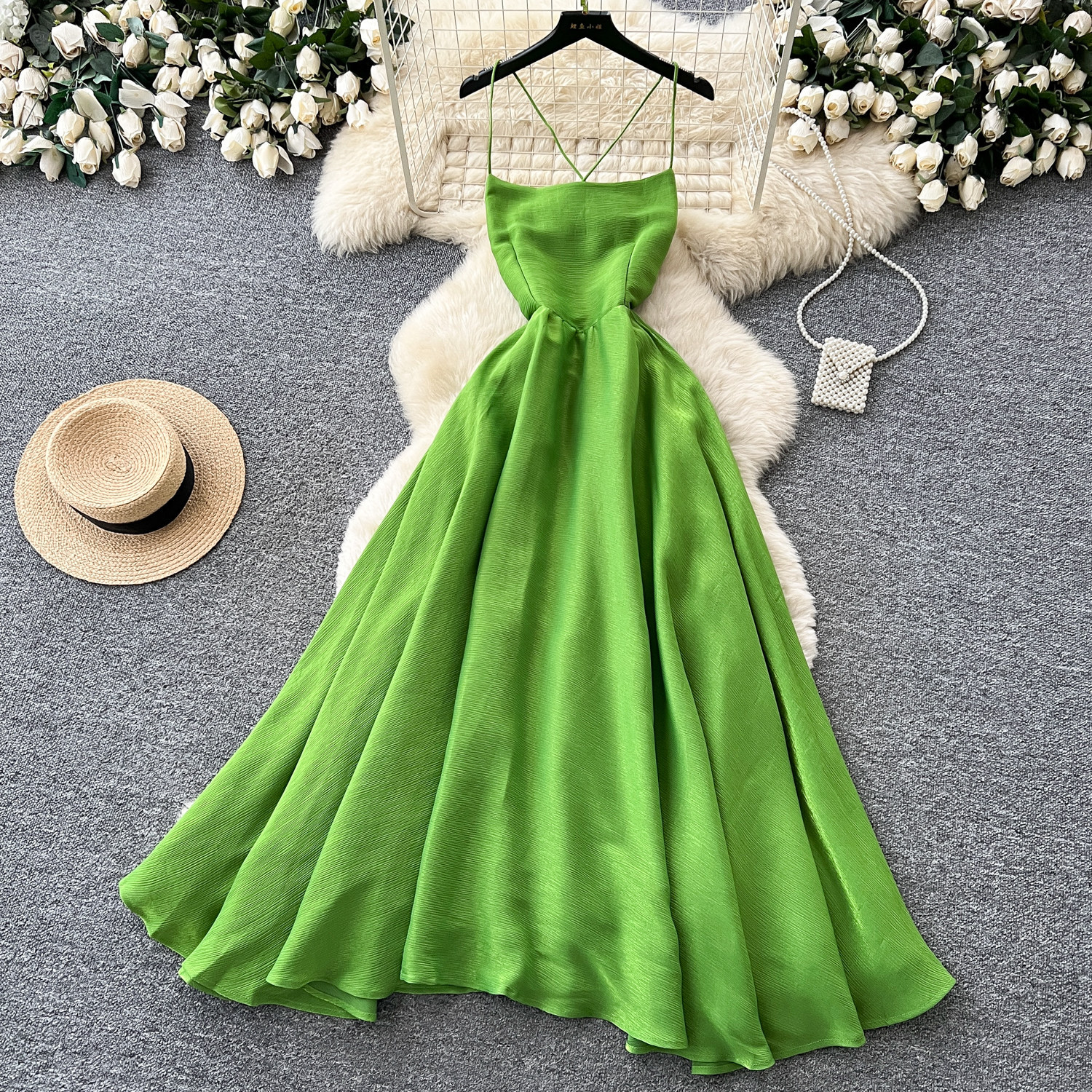 Green Backless Maxi Dress for Women Summer Design Waist Defining Flowy Skirt Perfect for Vacations Wholesale