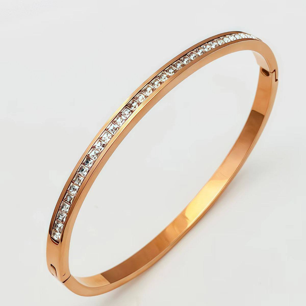 玫瑰金跨境钛钢女款手镯不锈钢轻奢高级感小众时尚锆石手环手镯