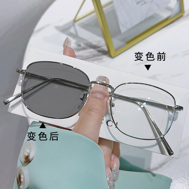 Little Red Book Online Red Plain Glasses Frame Anti-Blue Light Flat Light Big Face Slimming Discoloration Myopia Glasses Finished with Dice