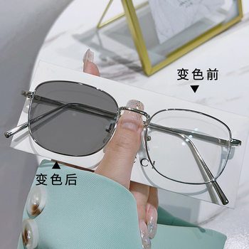 Little Red Book Online Red Plain Glasses Frame Anti-Blue Light Flat Light Big Face Slimming Discoloration Myopia Glasses Finished with Dice