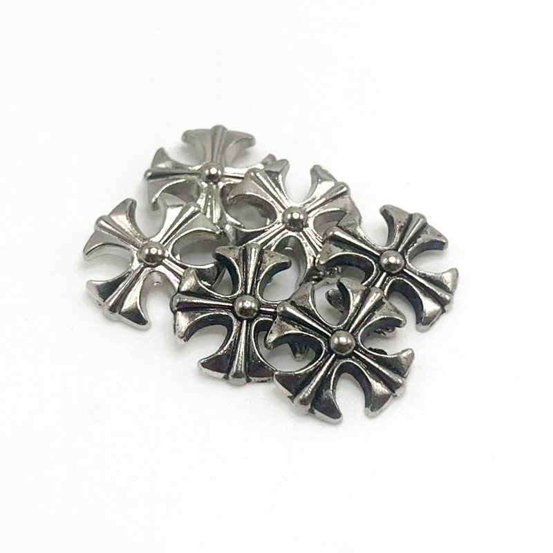 อุปกรณ์เสริม Chrome Hearts หมุดย้ำ ชิ้นส่วนรูปทรงกากบาทสำหรับกระเป๋าและเคสโทรศัพท์ หมุดย้ำแบบ DIY หัวเข็มขัดตกแต่งเข็มขัด ขายส่งพร้อมสต็อก